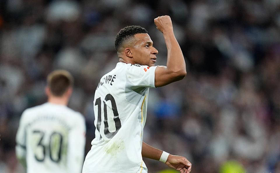 罗纳尔多 VS 姆巴佩：姆巴佩或许有机会超越罗纳尔多！