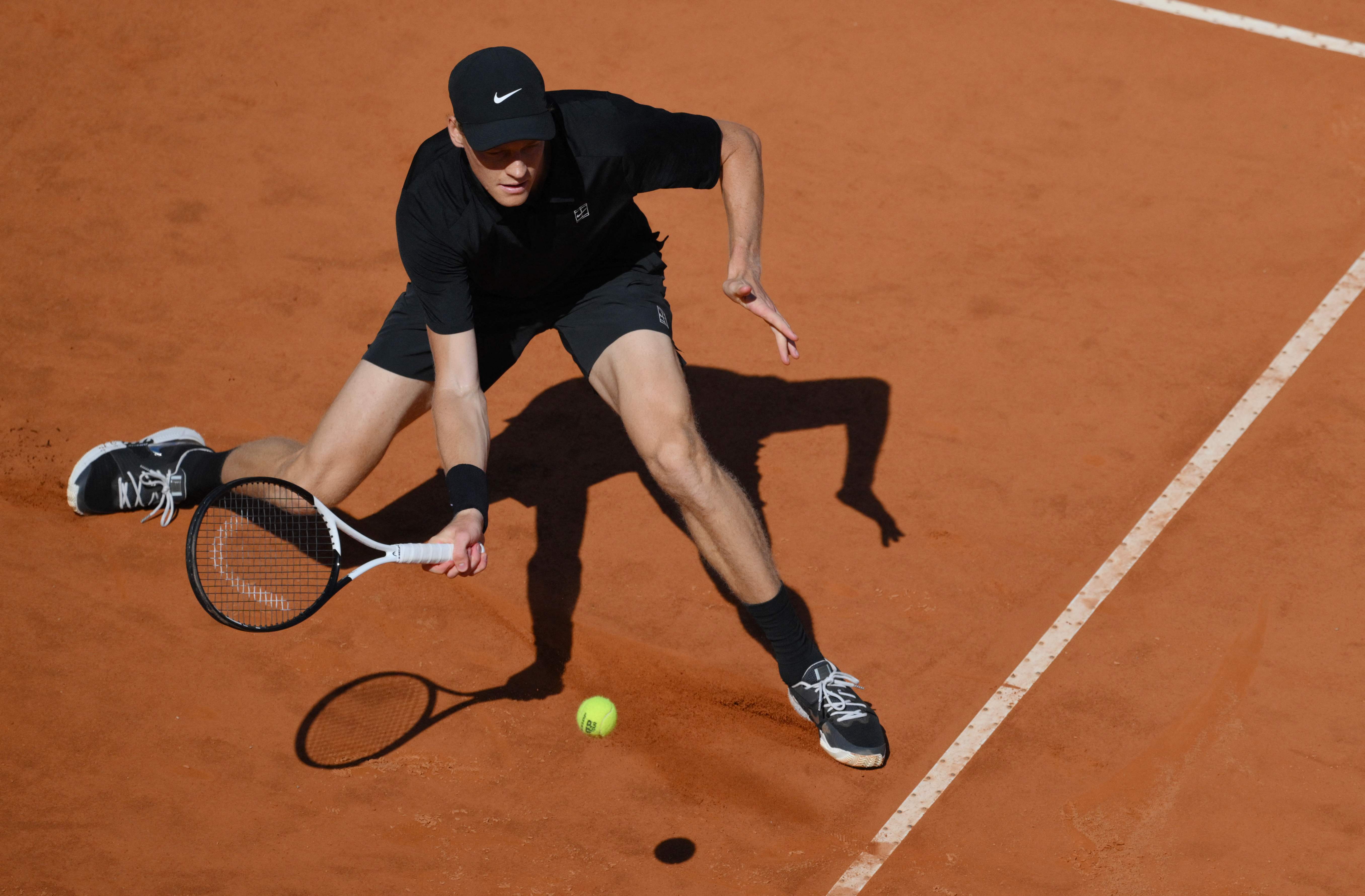 (外代二线)网球——ATP1000罗马站:辛纳晋级16强