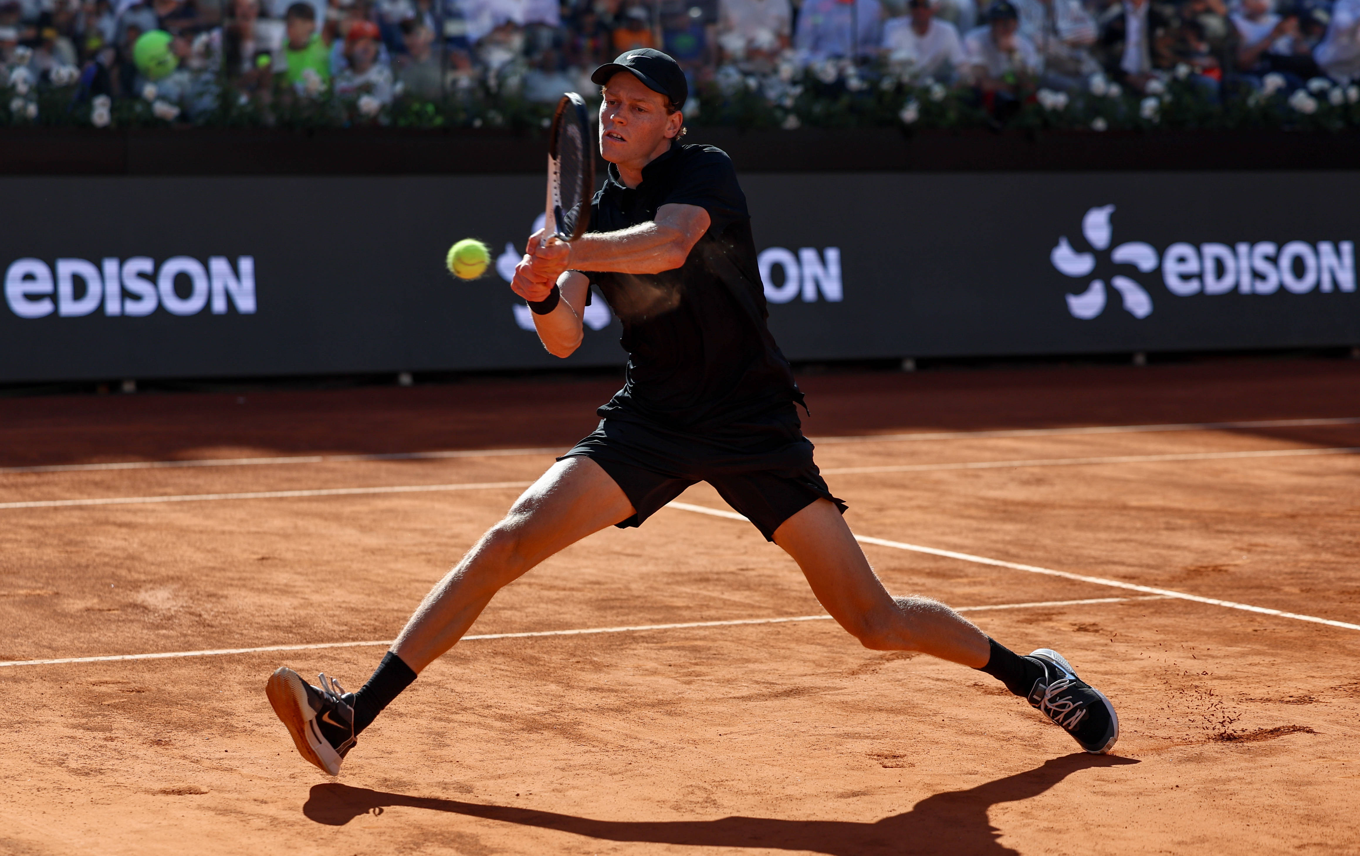 (体育)网球——ATP1000罗马站:辛纳晋级16强