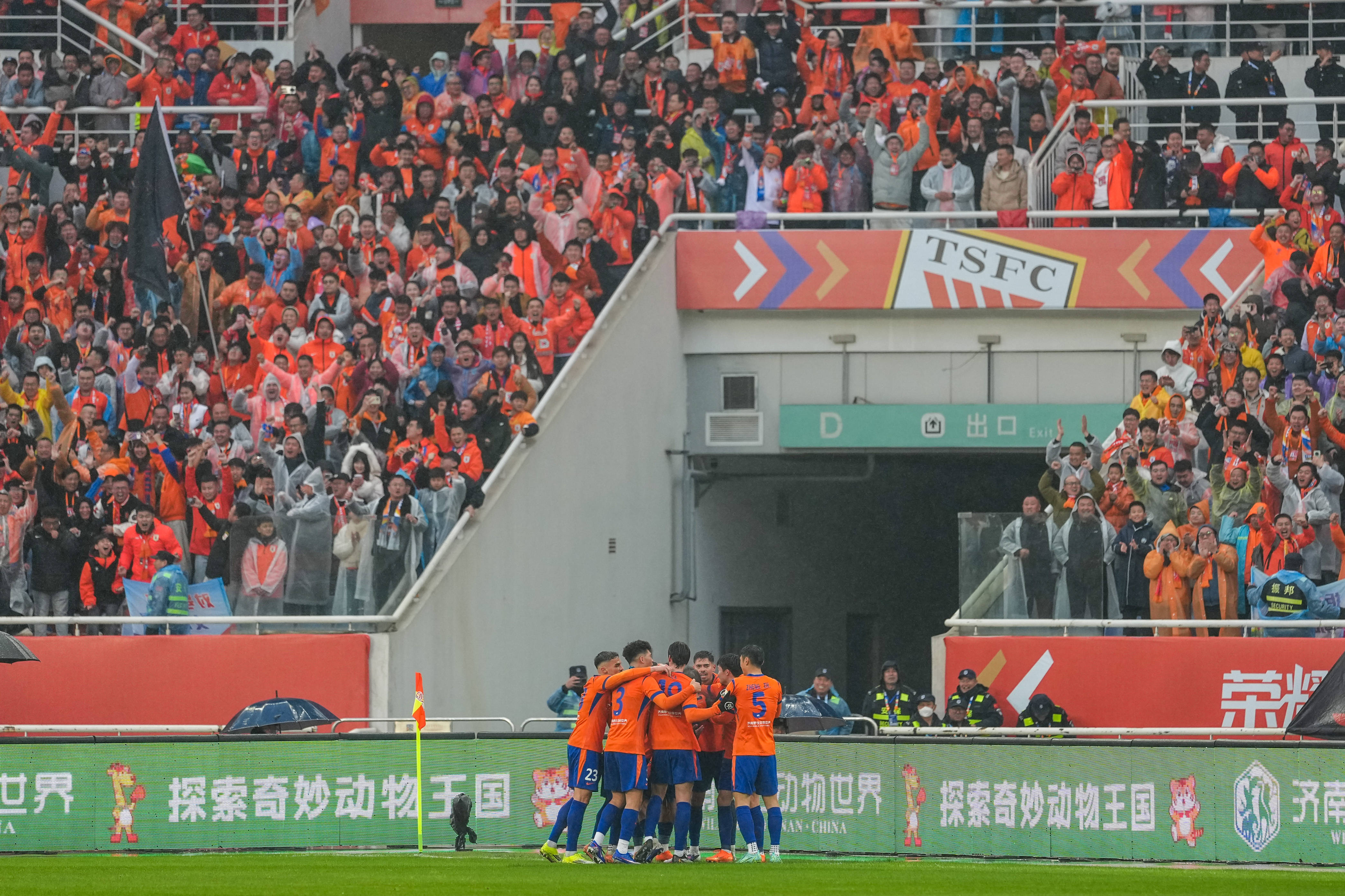 中超前瞻:京沪大战烽烟再起 川渝德比成榜首之争